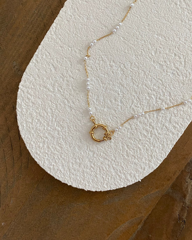 Maggie Pendant Necklace