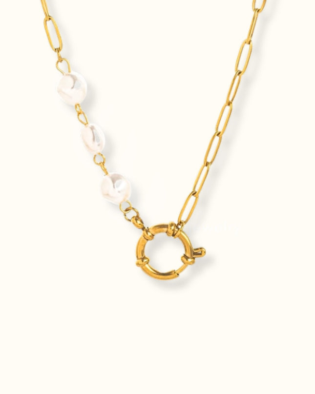 Margot Pendant Necklace
