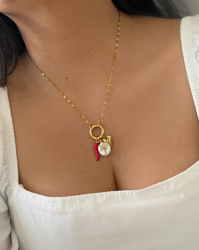 Emilia Pendant Necklace