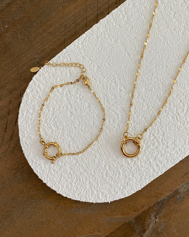 Emilia Pendant Necklace