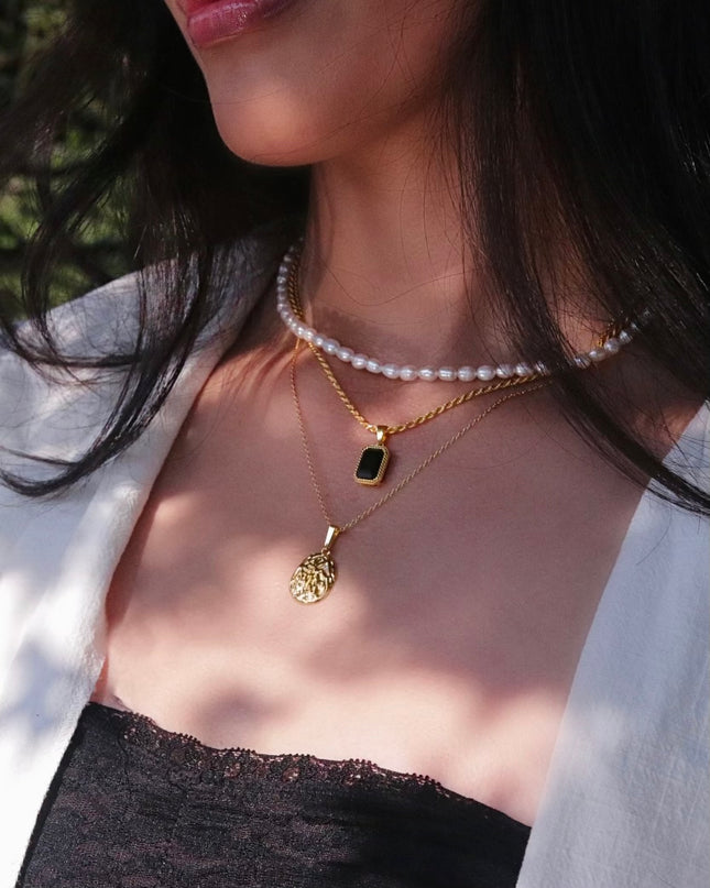 Onyx Pendant Necklace