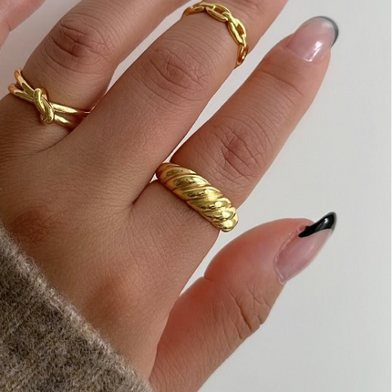 Croissant Dome Ring