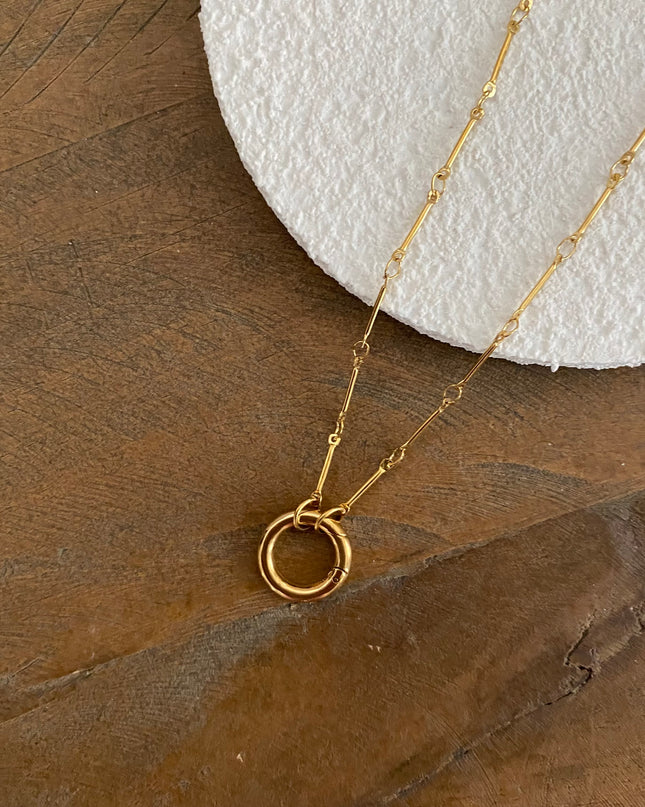 Capri Round Clasp Chain