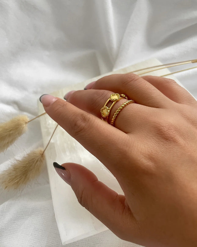 Trés Clover Ring