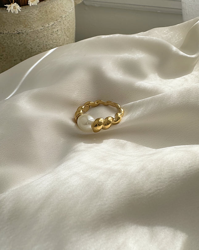 Pearl Croissant Ring