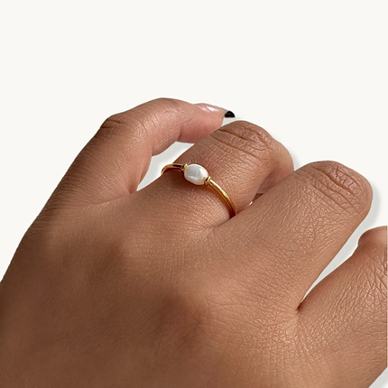 Pearl Dainty Ring