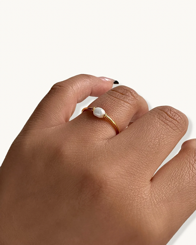 Pearl Dainty Ring