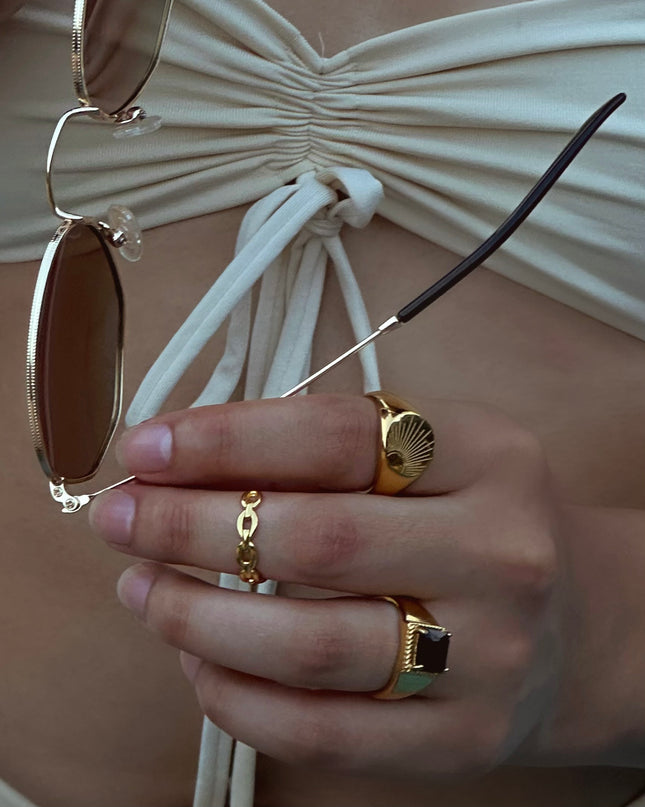 Rays of Love Signet Ring