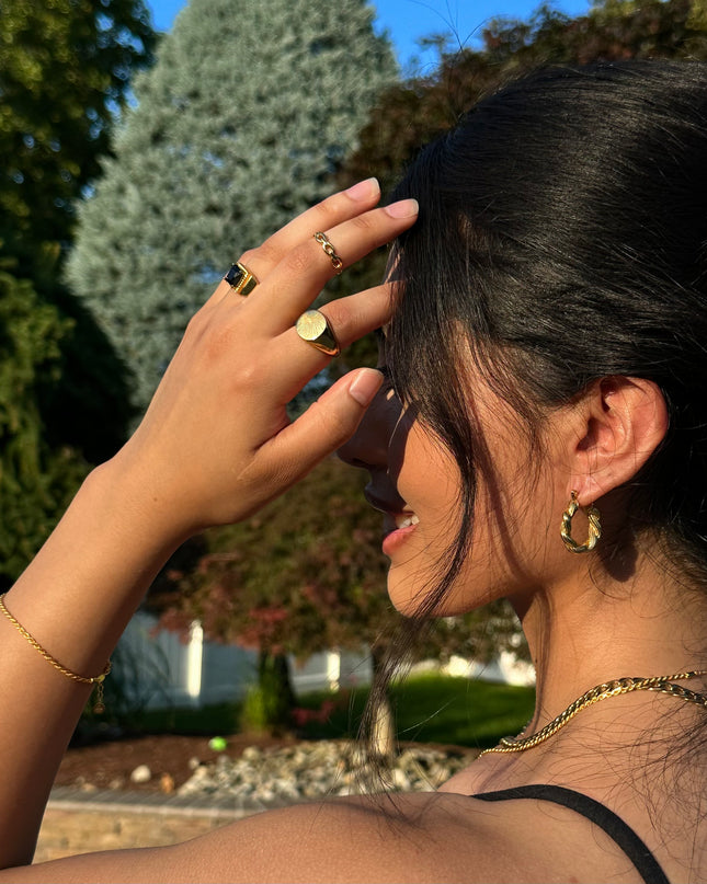 Rays of Love Signet Ring