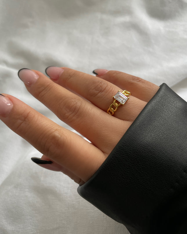 Crystal Chain Ring